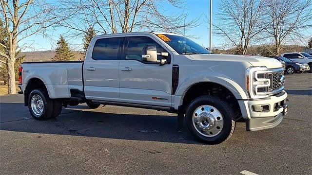2025 Ford F-450 Platinum