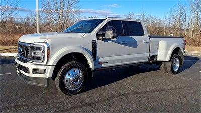 2025 Ford F-450 Platinum