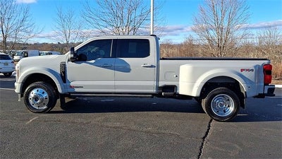 2025 Ford F-450 Platinum