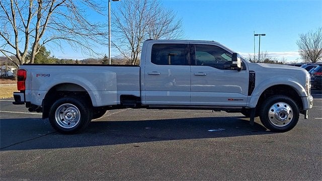 2025 Ford F-450 Platinum