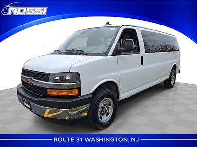2024 Chevrolet Express Passenger 3500 1LT