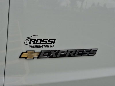 2024 Chevrolet Express Passenger 3500 1LT