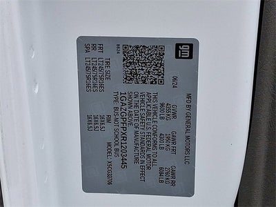 2024 Chevrolet Express Passenger 3500 1LT