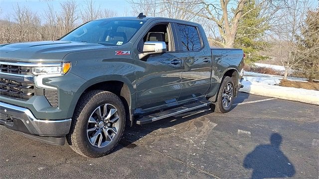 2025 Chevrolet Silverado 1500 LT