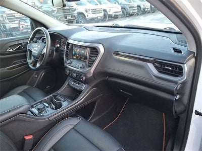 2022 GMC Acadia AT4