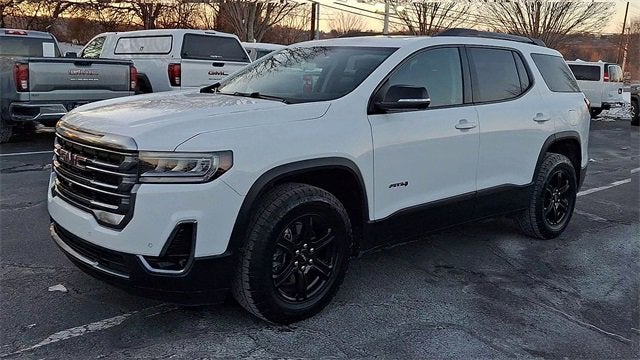 2022 GMC Acadia AT4