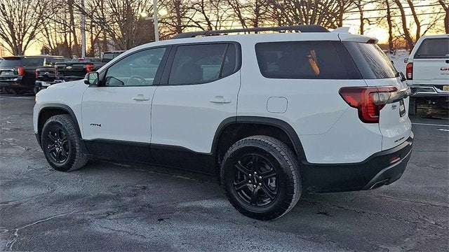 2022 GMC Acadia AT4
