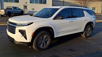 2024 Chevrolet Traverse LT