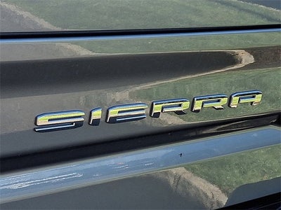 2025 GMC Sierra 1500 SLE