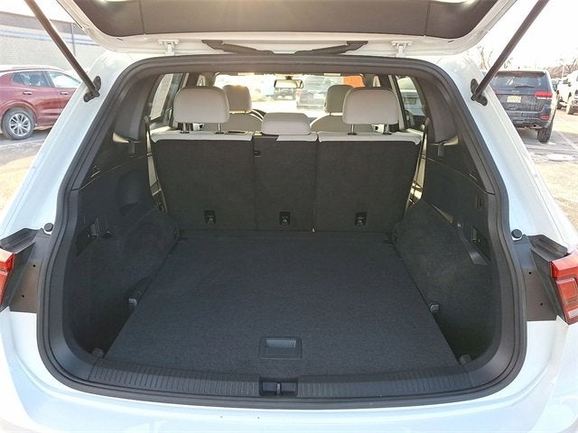 2021 Volkswagen Tiguan 2.0T SE R-Line Black