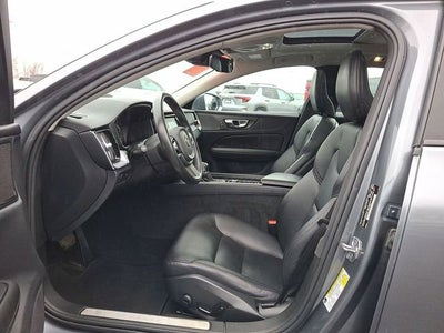 2019 Volvo S60 T6 Momentum