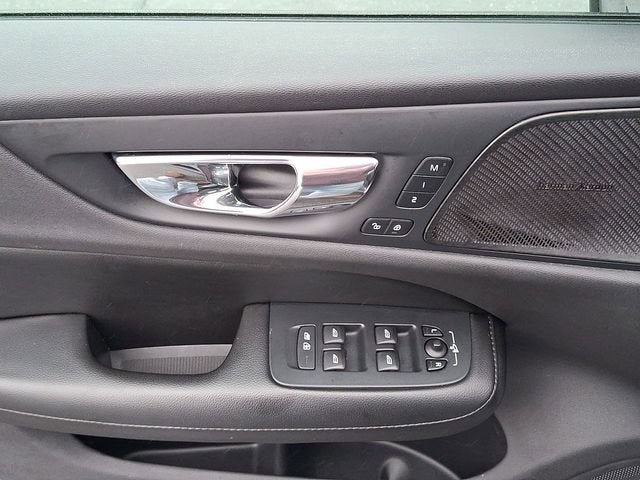 2019 Volvo S60 T6 Momentum