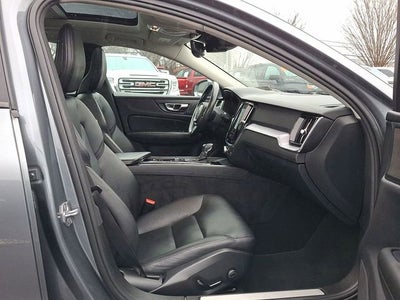 2019 Volvo S60 T6 Momentum