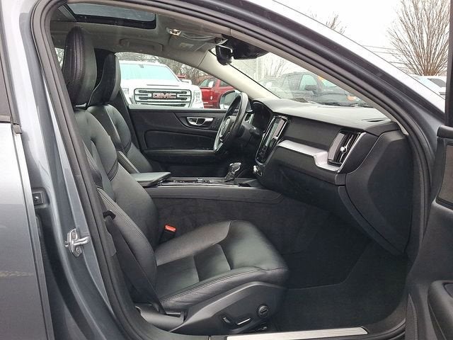 2019 Volvo S60 T6 Momentum