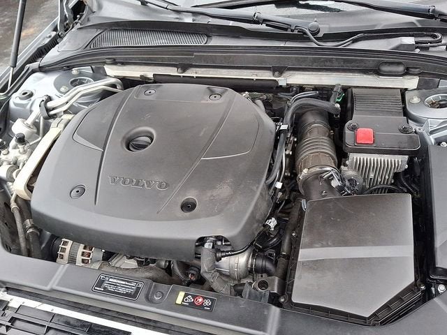 2019 Volvo S60 T6 Momentum