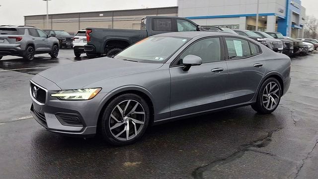 2019 Volvo S60 T6 Momentum