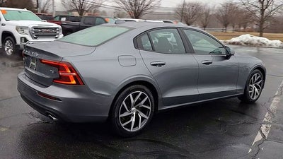 2019 Volvo S60 T6 Momentum