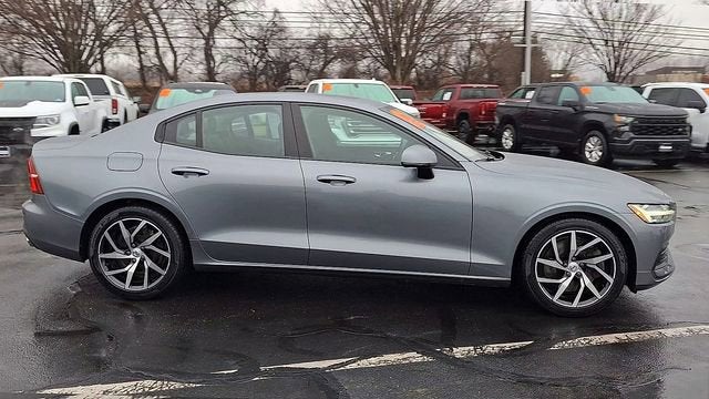 2019 Volvo S60 T6 Momentum