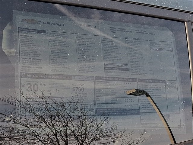 2025 Chevrolet Trax LT