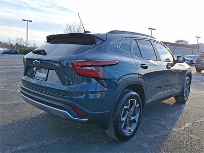 2025 Chevrolet Trax LT