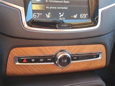 2021 Volvo XC90 Recharge Plug-In Hybrid T8 Inscription Expression 7 Passenger