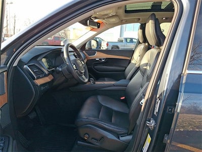 2021 Volvo XC90 Recharge Plug-In Hybrid T8 Inscription Expression 7 Passenger