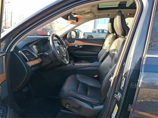 2021 Volvo XC90 Recharge Plug-In Hybrid T8 Inscription Expression 7 Passenger