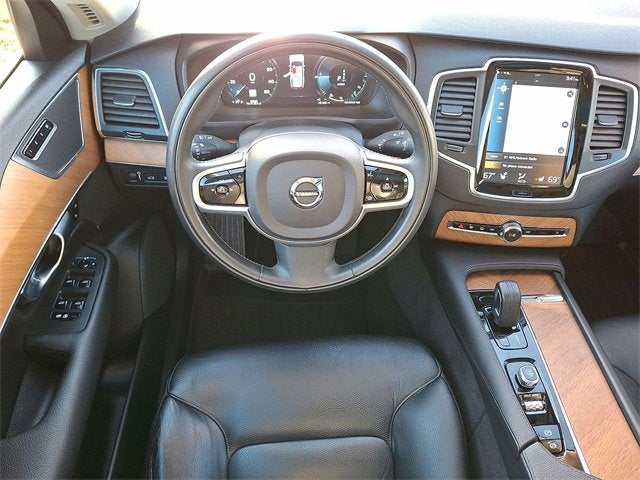 2021 Volvo XC90 Recharge Plug-In Hybrid T8 Inscription Expression 7 Passenger