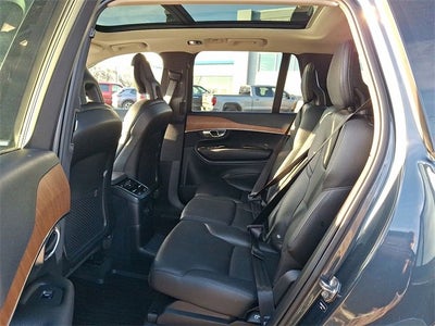 2021 Volvo XC90 Recharge Plug-In Hybrid T8 Inscription Expression 7 Passenger