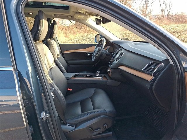 2021 Volvo XC90 Recharge Plug-In Hybrid T8 Inscription Expression 7 Passenger