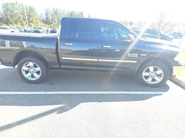 2016 RAM 1500 4WD Crew Cab 5.7 Ft Box Big Horn