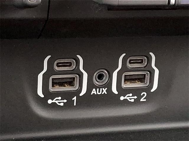 2021 RAM 1500 Big Horn 4x4 Crew Cab 5'7" Box