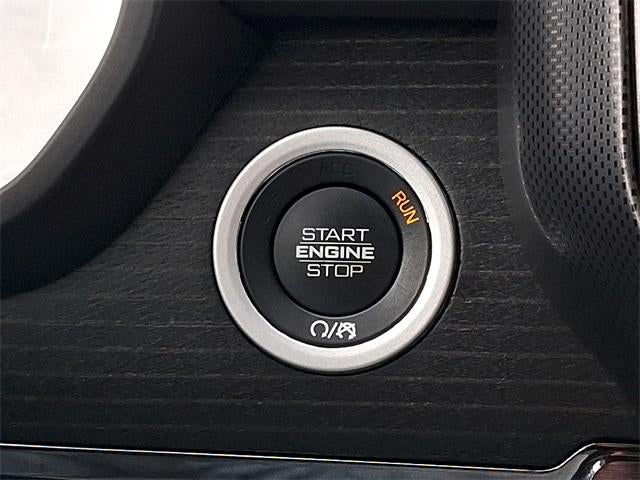 2023 RAM 1500 Limited 4x4 Crew Cab 5'7" Box