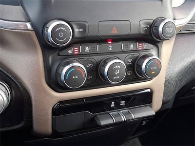 2022 RAM 1500 Laramie 4x4 Crew Cab 5'7" Box