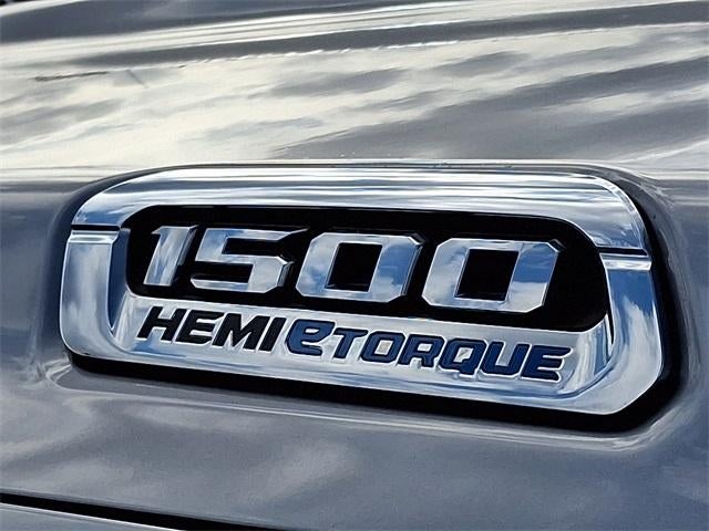 2022 RAM 1500 Laramie 4x4 Crew Cab 5'7" Box