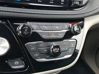 2023 Chrysler Pacifica Hybrid Touring L FWD