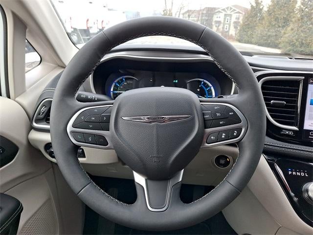 2023 Chrysler Pacifica Hybrid Touring L FWD
