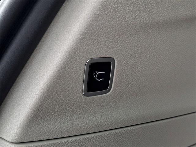 2023 Chrysler Pacifica Hybrid Touring L FWD