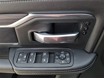 2025 RAM 3500 Laramie 4x4 Crew Cab 8' Box