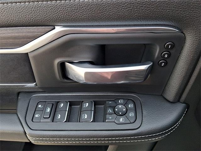 2025 RAM 3500 Laramie 4x4 Crew Cab 8' Box