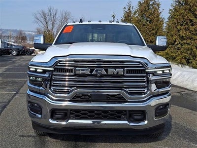 2025 RAM 3500 Laramie 4x4 Crew Cab 8' Box
