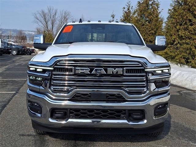 2025 RAM 3500 Laramie 4x4 Crew Cab 8' Box
