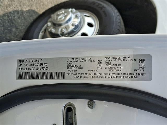 2025 RAM 3500 Laramie 4x4 Crew Cab 8' Box