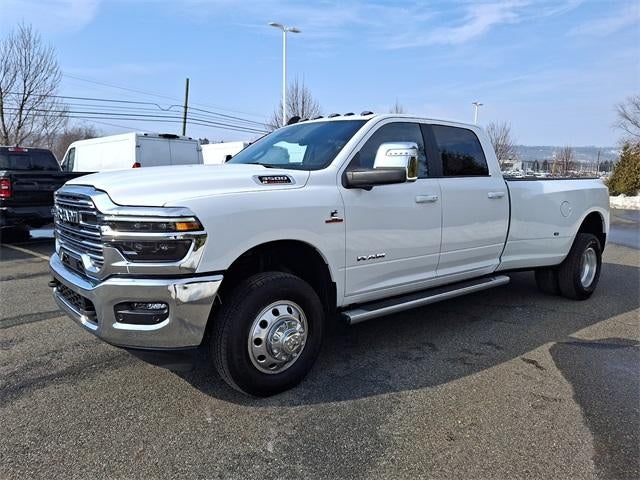 2025 RAM 3500 Laramie 4x4 Crew Cab 8' Box