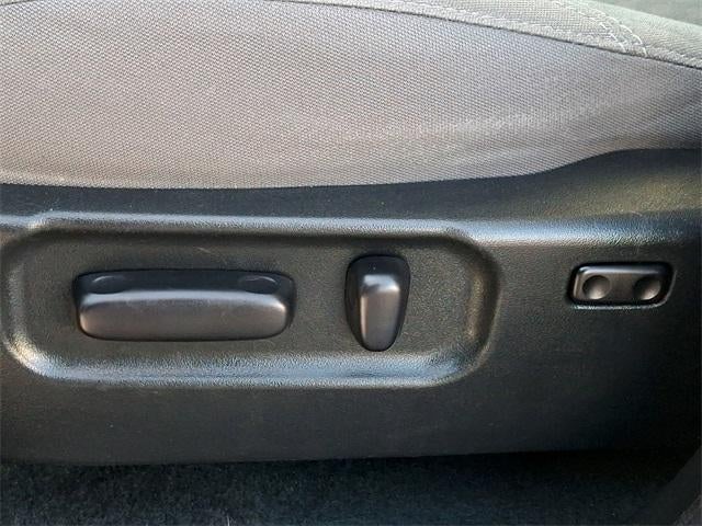 2023 Toyota Tacoma 4WD 4WD SR5 Double Cab 5' Bed V6 AT (GS)